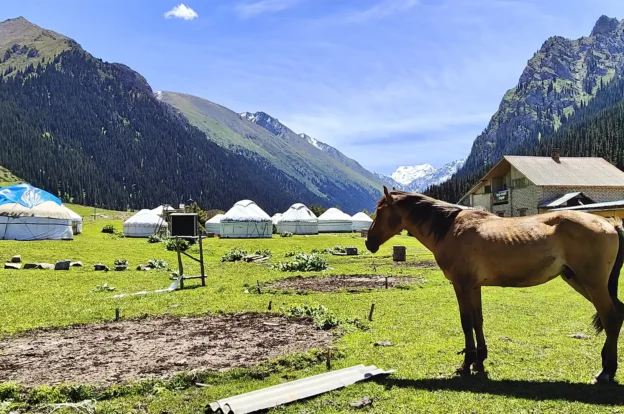 Kyrgyzstan Travel Guide 2024